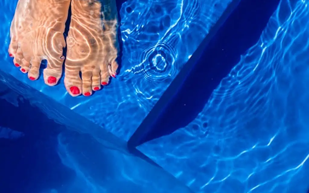 Composite-Armour-Step-Technology The integrated features of every Leisure Pool are reinforced with additional Composite Armour™ inserts.