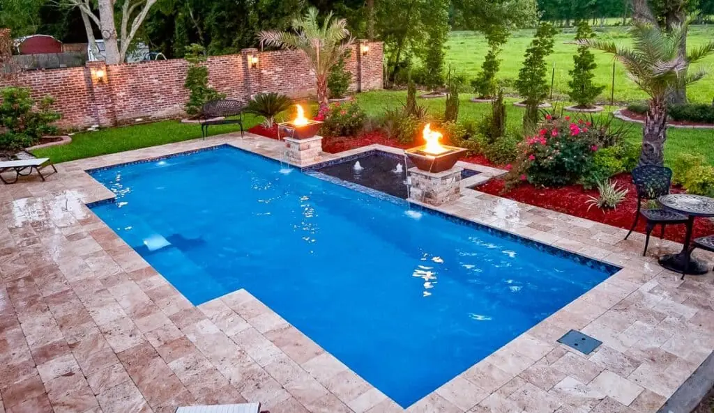 fiberglass-swimming-pool-installations-2 Leisure Pools BC West Coast offers fiberglass swimming pool installation services in Saanichton, Ohio